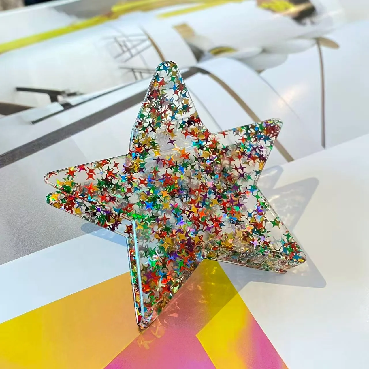 1pc/4pcs Colorful Sweet Star Hair Claw Clips Korean Style Fashionable Hair Accessories Practical Daily Use Eye-Catching Hairpins