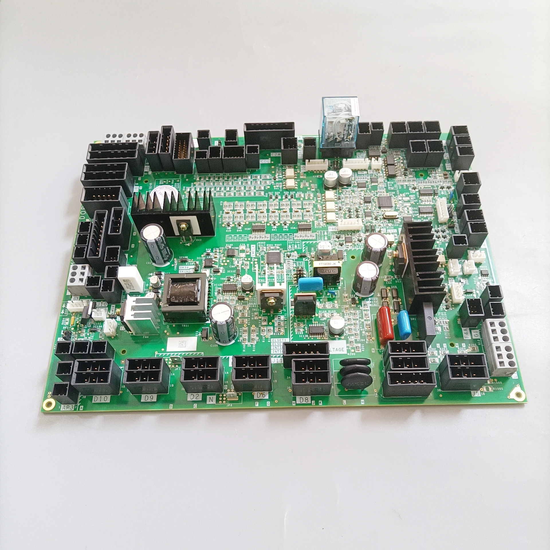 

DOR1241 Elevator Door hine PCB Board DOR-124 1B DOR-1241B DOR1-124 YX401B890A -01 Lift Spare Parts