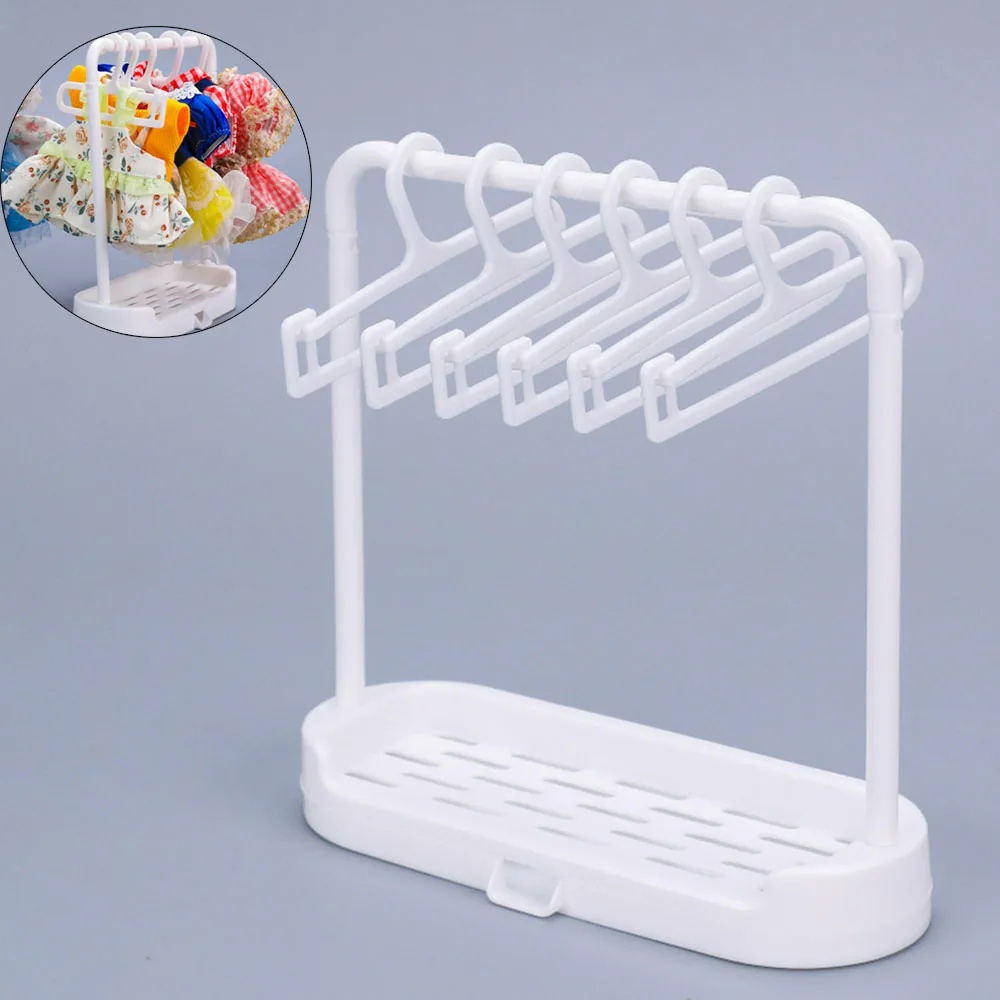 17 سنتيمتر Labubu شماعات صغيرة لطيف مناسبة لملابس دمية BJD وغيرها من شماعات ملابس الدمية رفوف الأحذية لعبة الهدايا