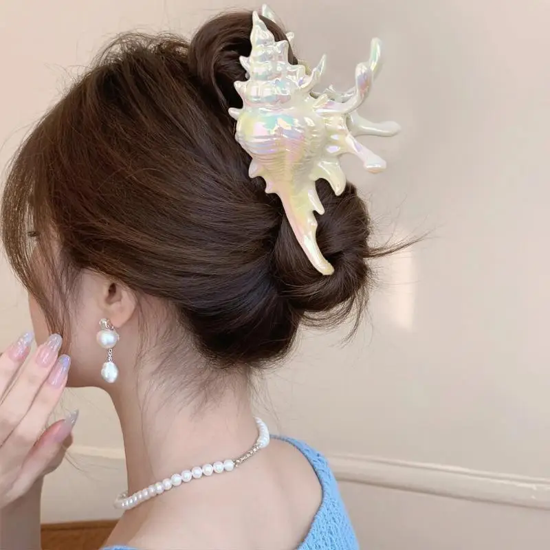 1Pcs Hair Claw Elegant Shark Clip Creative Conch Hairpin Colorful Gift For Summer Beach Headwear Hair Accessories
