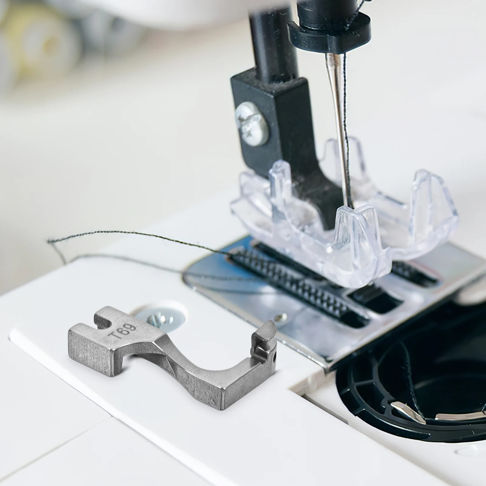 

2pcs Invisible Zipper Presser Foot Adjustable Steel Single Sided Compatible Sewing Machines Universal Replacement Hem Foot