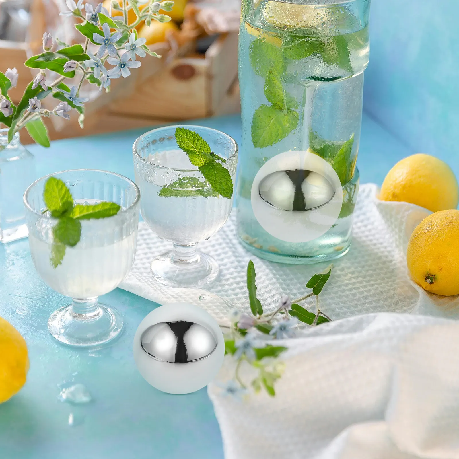 304 Stainless Steel Ice Ball Metal Whiskey Stone Round Ice Cube Chiller Reusable for Whiskey Wine Beverage Cooling