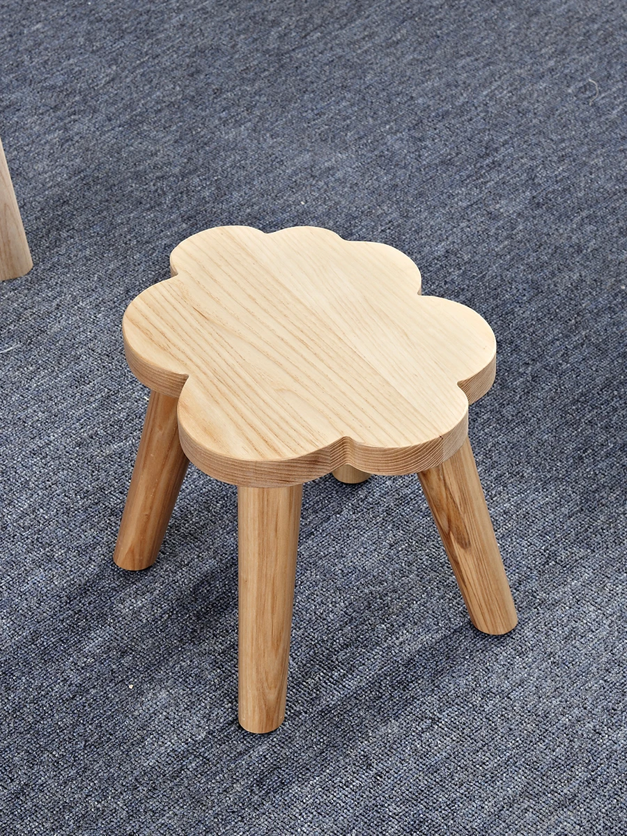 Solid Wood Cloud Shaped Children's Stool Cartoon Cute Furniture Kids' Seating Cloud Design Natural Wood Children's Chair