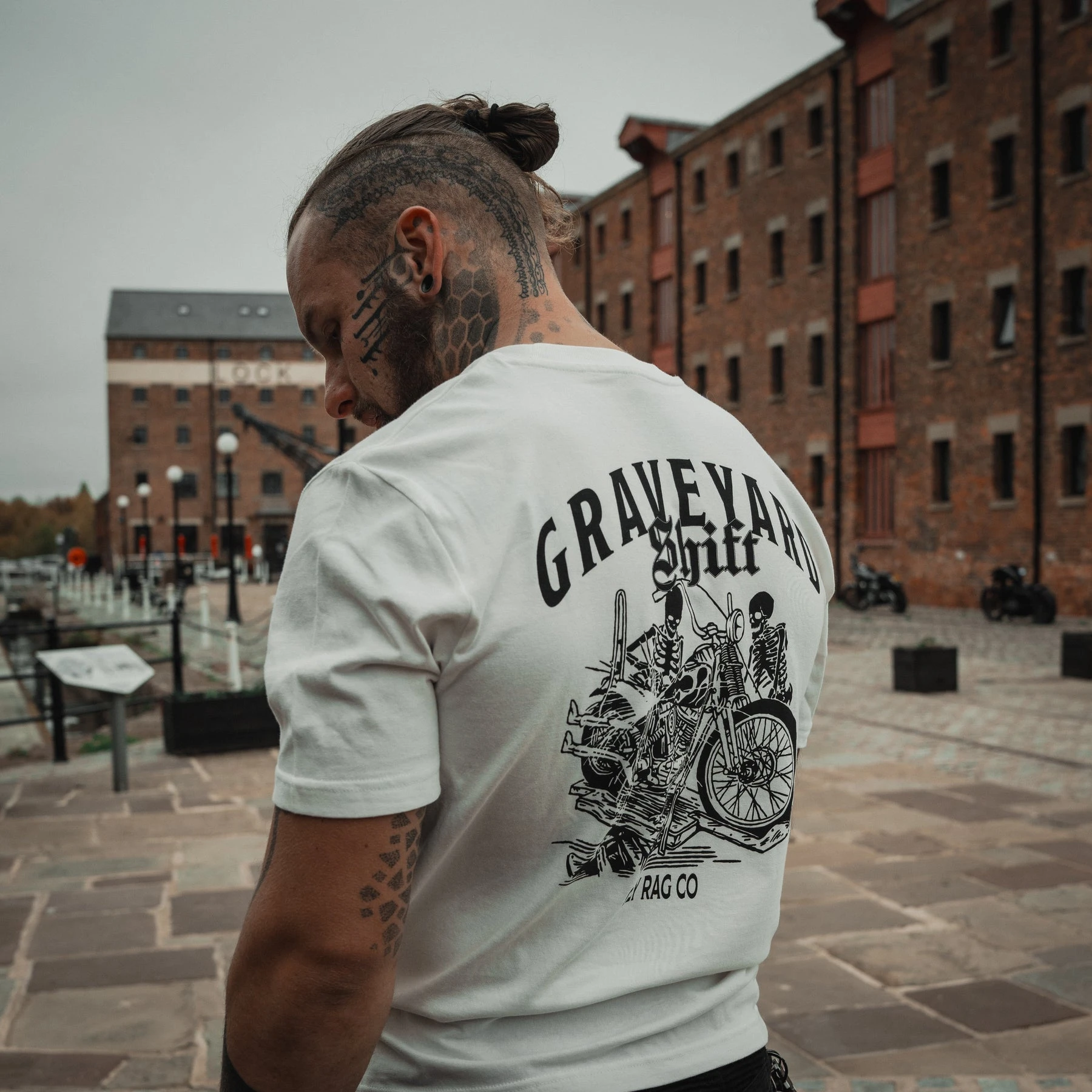 Graveyard-Shift Dual-Skeleton Repairing Chopper-Motorrad Tattoo Grafik T-Shirt Baumwolle Herren Damen T-Shirt Outdoor Freizeit-Oberteil – Detail 15