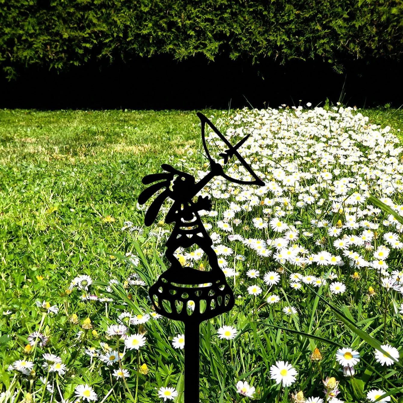 Soporte de bobina para mosquitos de metal: quemador de incienso para exteriores: resistente al viento, a prueba de herrumbre para jardín, patio esencial para jardín/materiales para el control de plagas