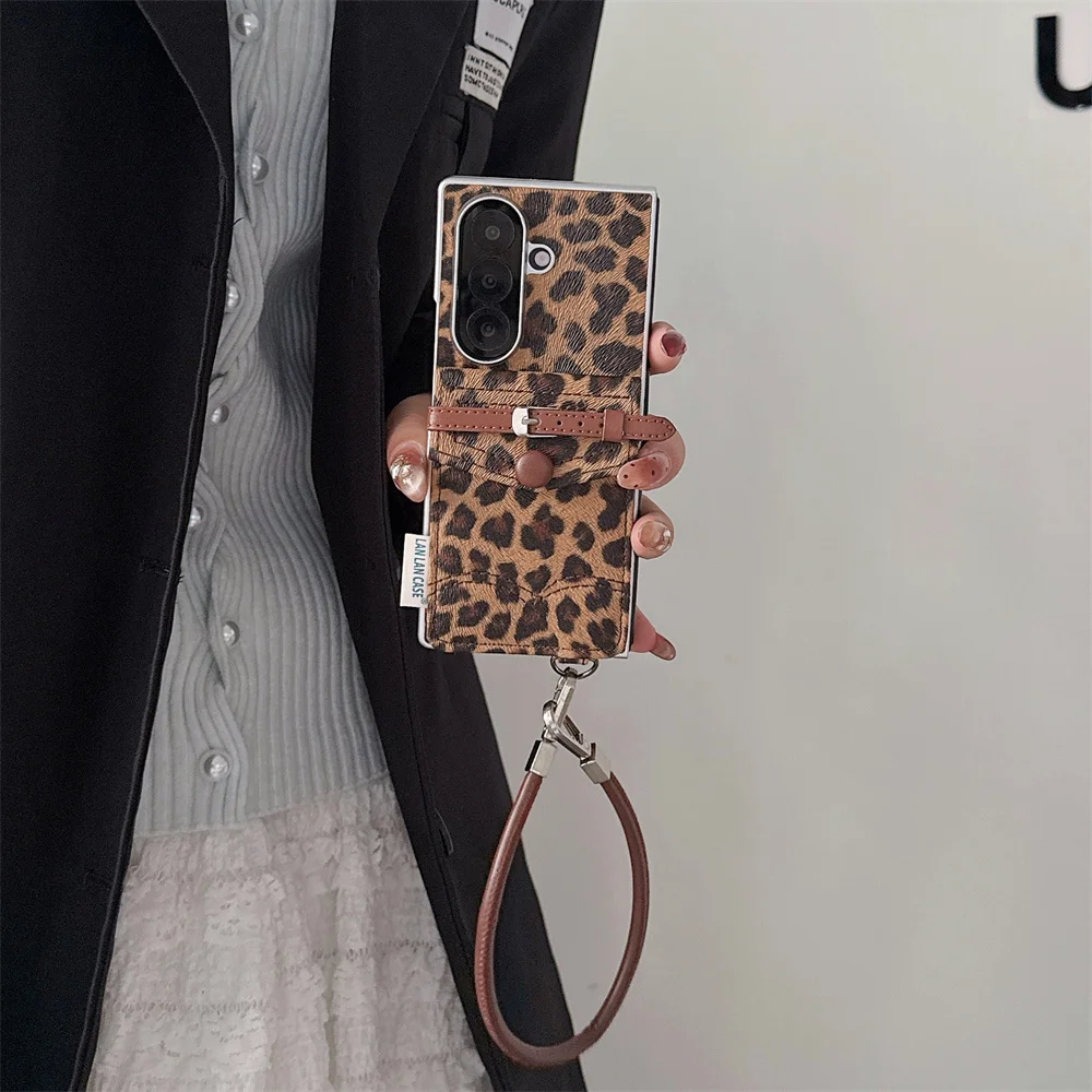 

Luxury Leather Leopard With Card Holder Phone Case For Samsung Galaxy Z Fold7 6 Z Fold6 5 zfold5 4 Cover With Chain Cute Cases