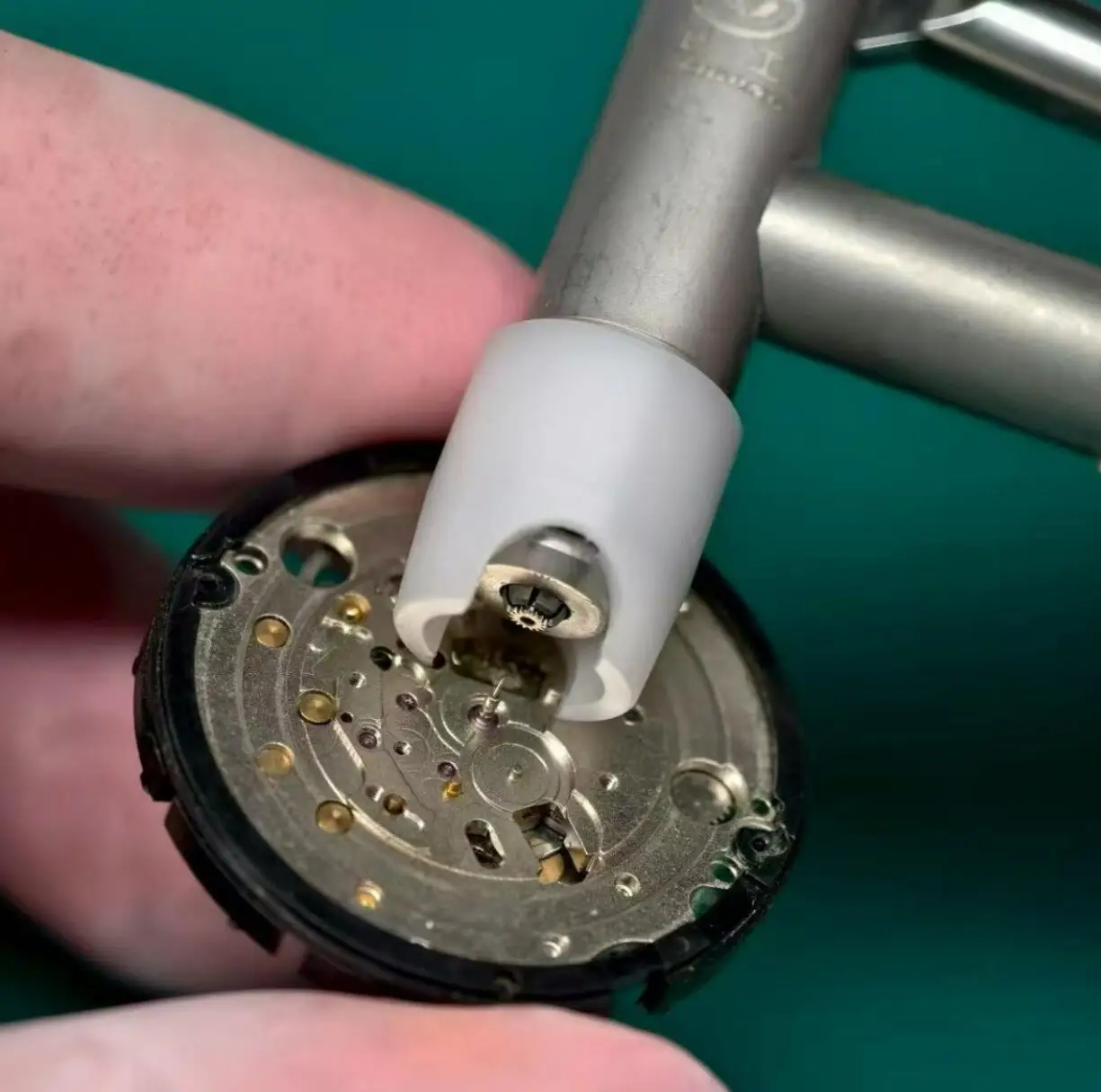 時計ピニオン取り外し機械式時計ムーブメントセンターホイールプーラー3135-3235ホイール取り外しツール