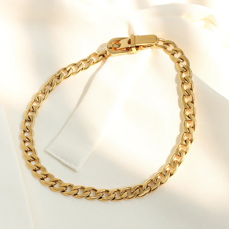 Vintage Belt Buckle Chain Chain Necklace Women's Titanium Steel Boutique Personality Fashion Jewelry Party Gift for Girls