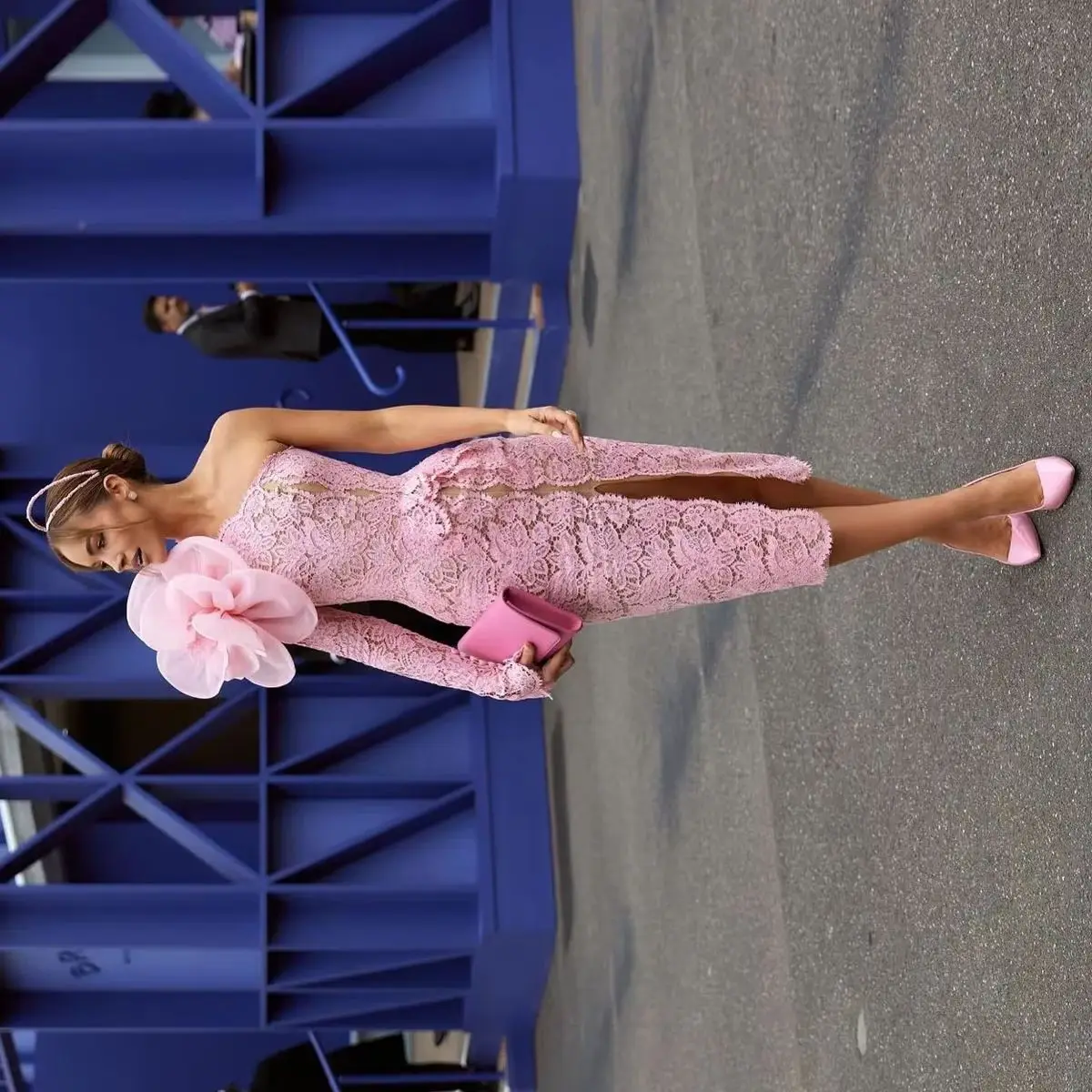 

2025 Applique Prom Gowns Layered Custom Made Floral Party Dress Pink Lace One Shoulder Women Dress with Sleeve Midi Calf Length