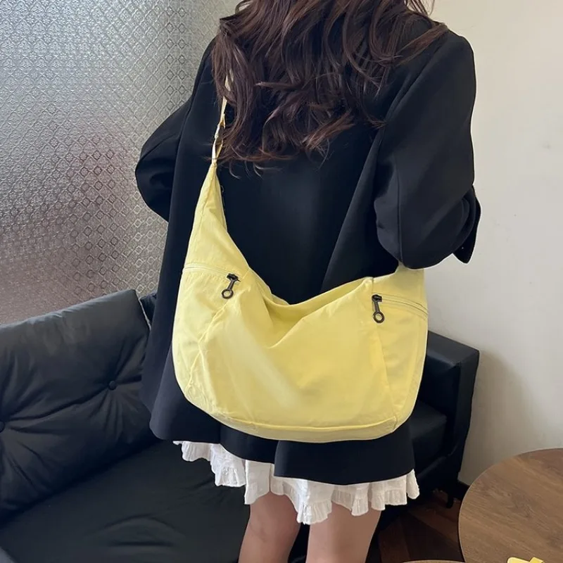 

Современная повседневная сумка-рюкзак для подгузников: изысканная, универсальная, стильная, практичная, удобная для путешествий и организации еды на выезд.