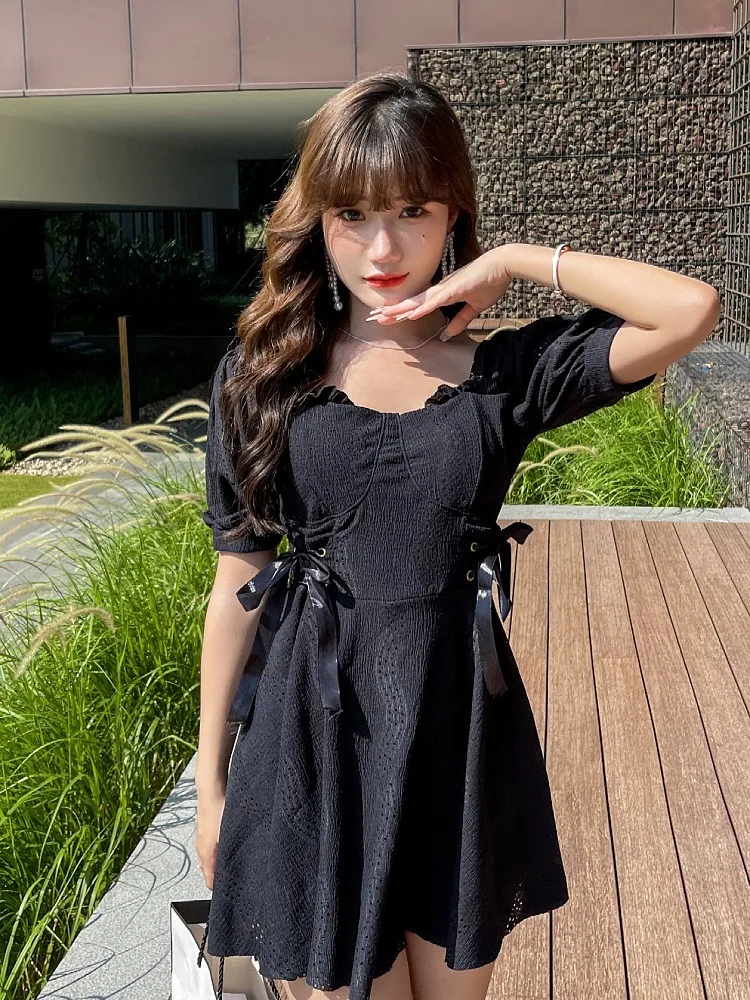 Traje de baño sencillo y dulce para mujer, ropa de playa unicolor, nuevo diseño universitario, vendaje de manga corta, Mini cintura alta, Ins coreanos