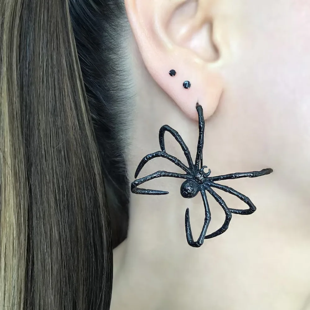 New Gothic Spider Pendant Earrings European and American Personality Creative Women's Dark Earring Halloween Jewelry Accessory
