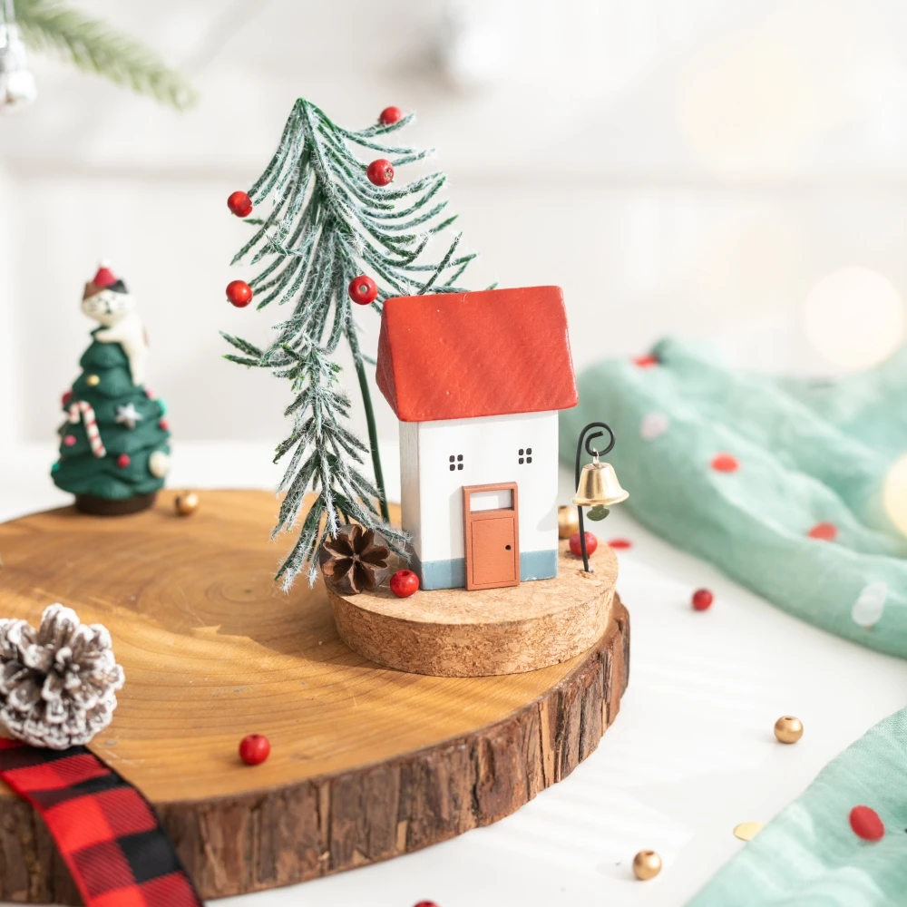 Christmas Tabletop Decorations Winter Wooden House with Mini Artificial Trees Sign Home Room Living Room Decor Ornaments Gift