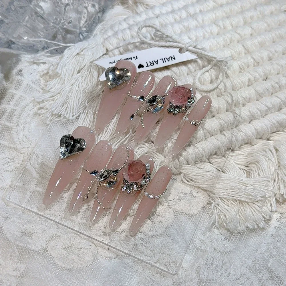 ยาวรูปไข่ Stilettos หรูหราภาษาฝรั่งเศสคําเจ้าหญิงสีชมพู Handmade กดบนเล็บ Art Rhinestone Cat Eyes Shining เล็บยาวของขวัญ