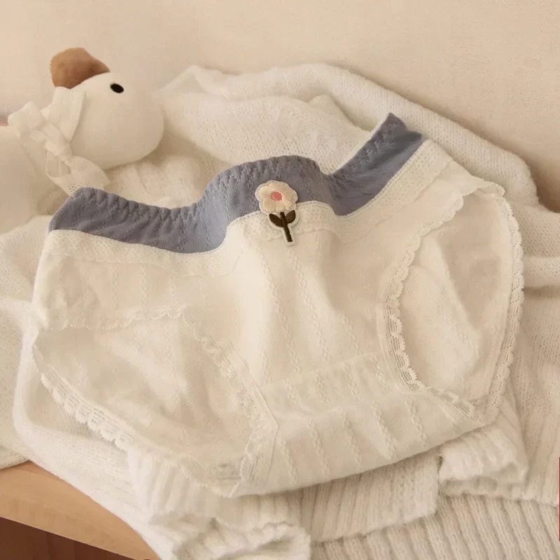 Ropa interior coreana con bordado de flores para mujer, bragas de encaje de algodón transpirables con lazo, bragas suaves sin costuras, lencería