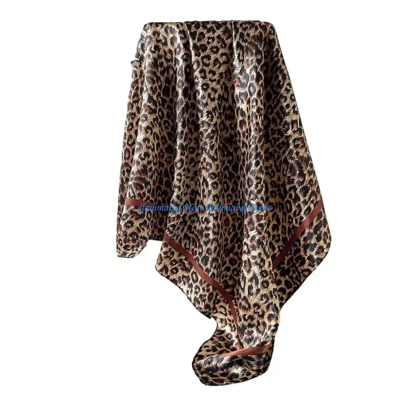 573B Elegant Leopard Pattern Head Scarf Square Bandana Scarf For Women Men Unisex