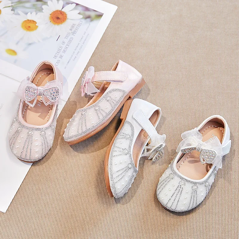 Chaussures de performance en cristal brillant pour filles, chaussures plates à nœud en maille pour enfants, mode princesse douce, tempérament élégant, printemps, nouveau, 2024