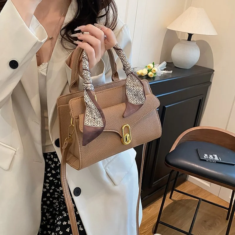 

Элегантная женская сумка-мессенджер из кожи с левенным принтом, высококачественная модная винтажная просторная повседневная сумка ​