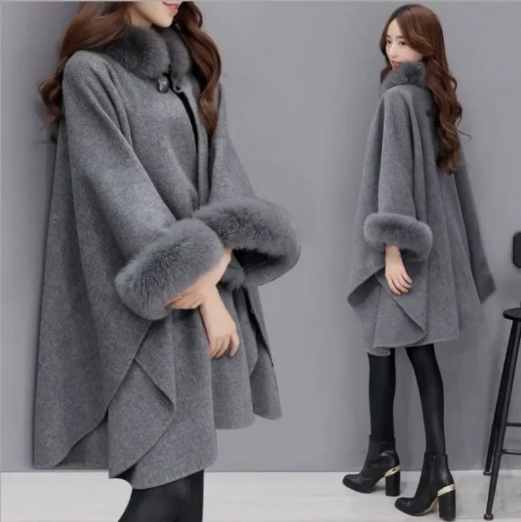 

Elegant Women Winter Coats Batwing Fluffy Sleeve Cape Jacket Lady Woolen Overcoat Cape Fox Fur Collar Warm Ponchos Feminino