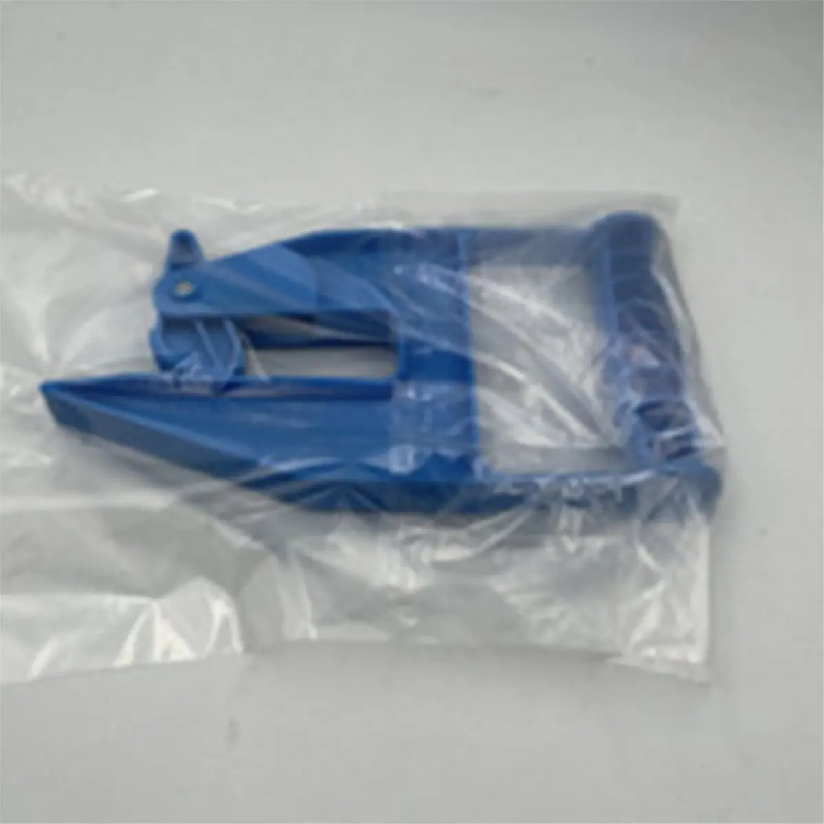 Mat Mover Tool - Mat Grippers - Heavy Duty Stall Mat Handlers for Horse Mat, Gym Mat, Trailer Mat & Rubber Mats