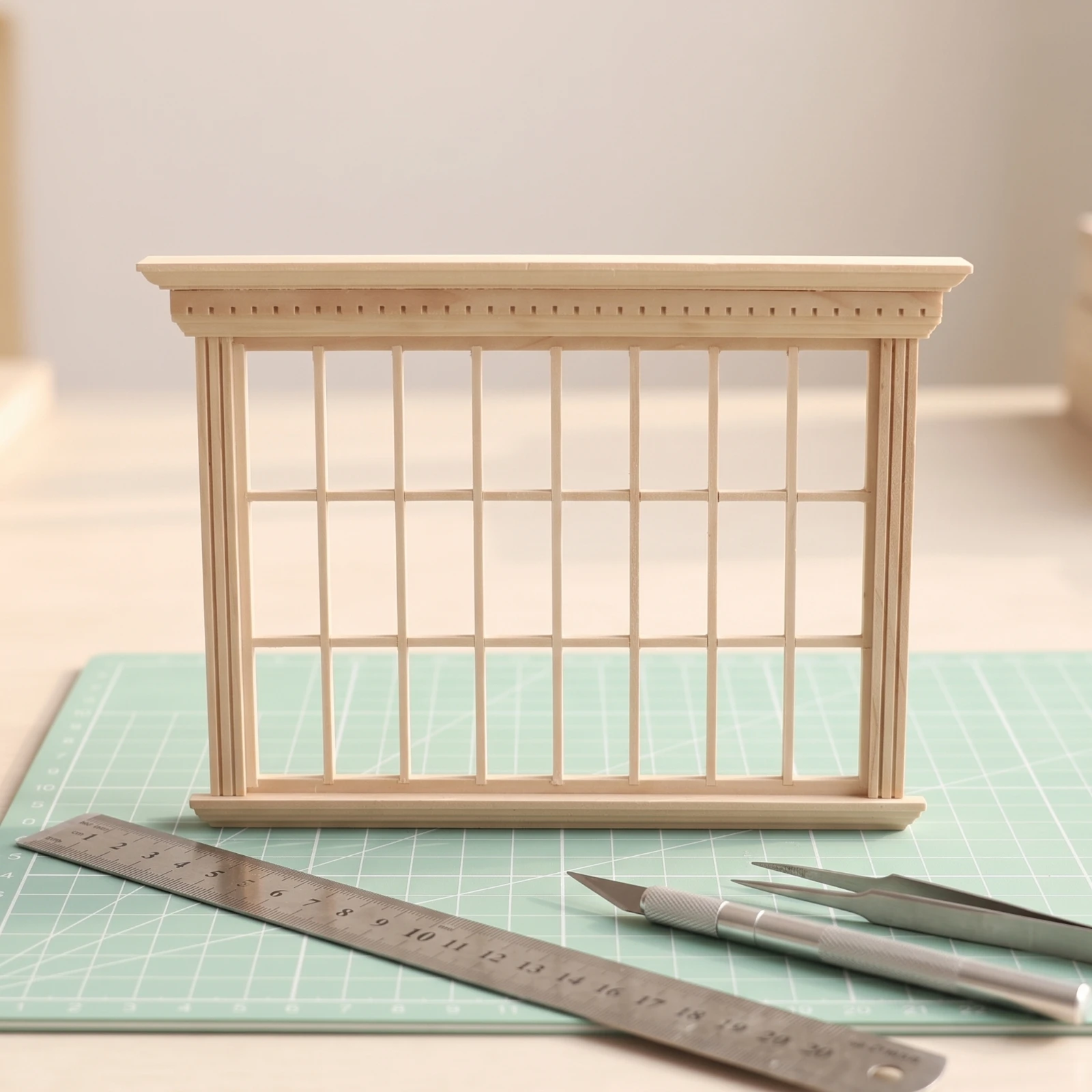 Dollhouse Window with 24 Grids Unfinished Dollhouse Window Miniature Decor Diy Paintable for Hobbyists, Room Scenes