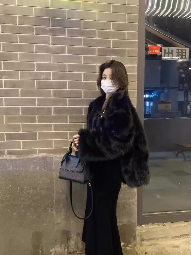 

2025 Winter Oversized Warm Outerwear Overcoat Luxury Brand Fashion Women Yellow Striped Faux Fur Jacket Coat Chic Girls