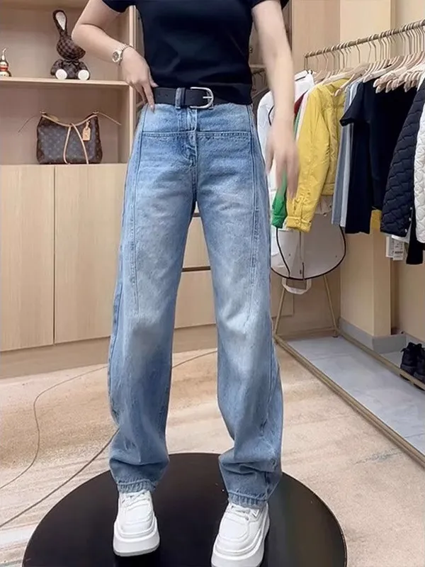 Lente 2025, afslankende, faionable jeans met wijde pijpen, hoge taille, rechte denimbroek, verbergt flatterend mes