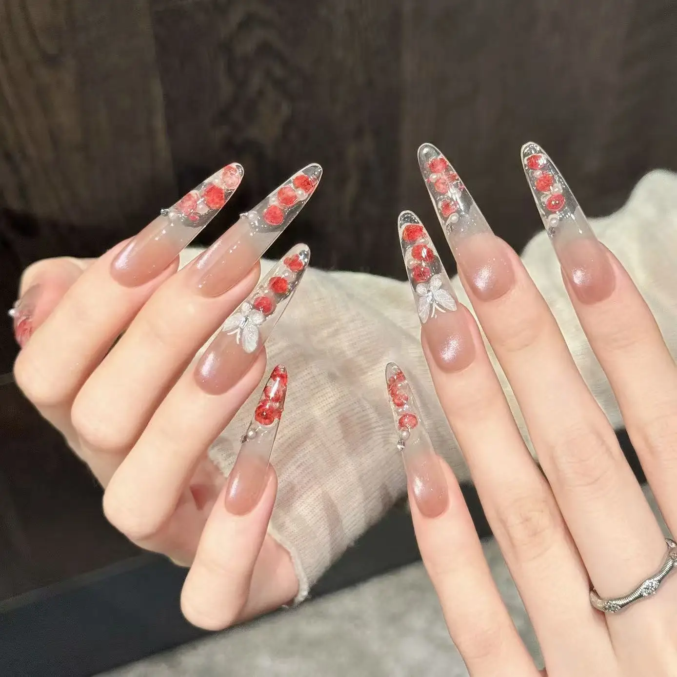 10PCS Stiletto Handmade Press On Nails,Rivet Ring Decorated With Embossed Roses,Suitable For Parties And Daily Wear. - view 6