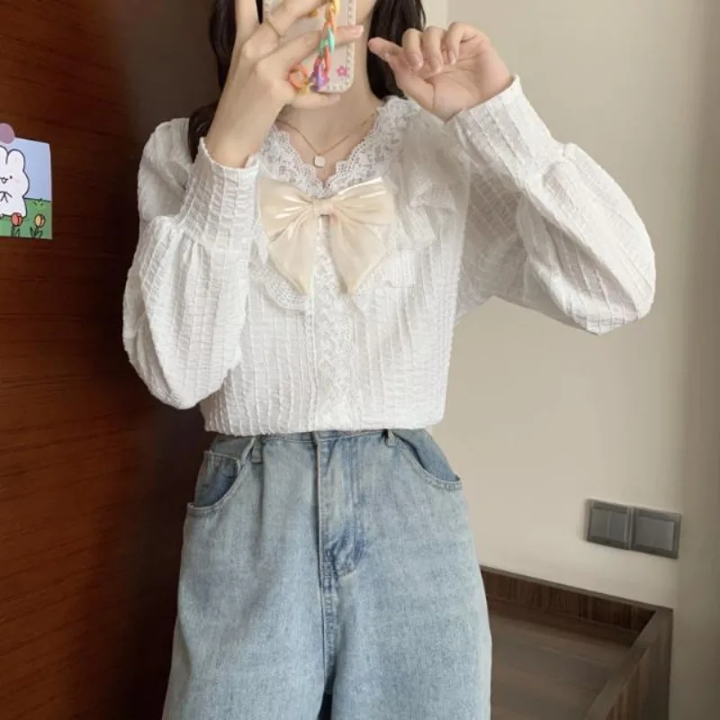 Femme printemps été mode Preppy Style bouton couleur unie col en v coton femmes chemises jeune Style animé à manches longues haut t-shirt