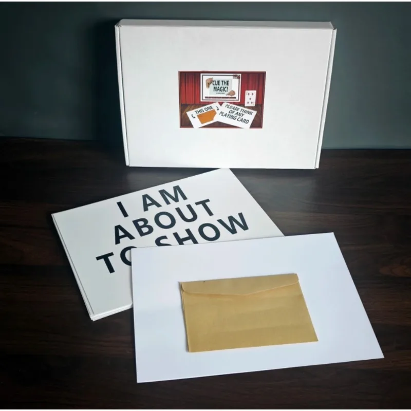 cue-the-magic-di-angelo-carbone-set-di-trucchi-magici-interattivi-con-carte-per-spettacoli-teatrali-commedia-e-magia-ravvicinata-gimmicks-e-accessori