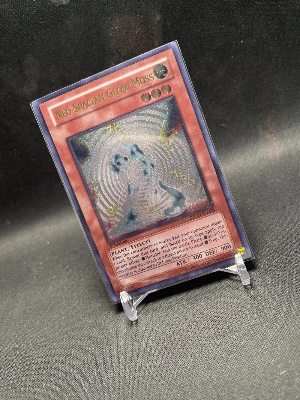 Yu-Gi-Oh Ultimate Rare STON-EN006/Neo-Espanha Glow Moss Brinquedos de cartas colecionáveis para presente infantil (não originais)