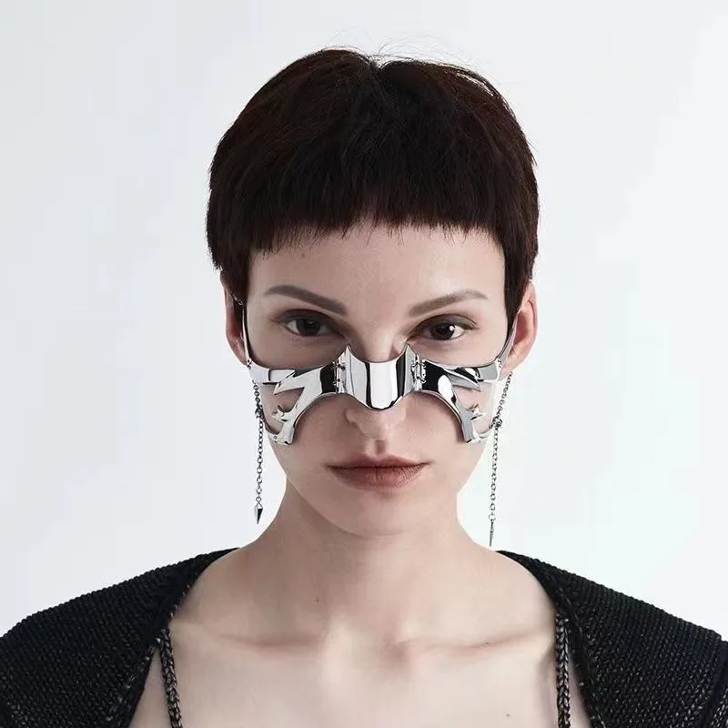 

Adult Party Cyberpunk Metal Face Mask Cosplay Toy Fashion Adjustable Futuristic Lip Ring Ear Cuff Set Unisex Mechanical Style
