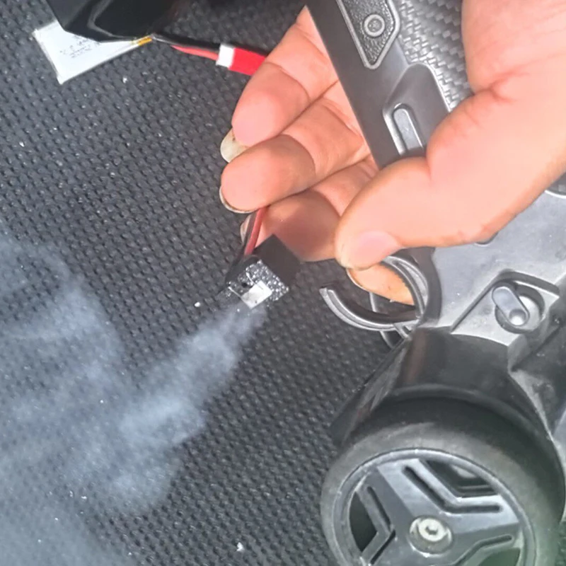 

RC Mosquito Car Drift Car Mini Smoke Generator Switch Controller Handmade for 1/10 1/18 RC Crawler Car Traxxas TRX4 AXIAL SCX10