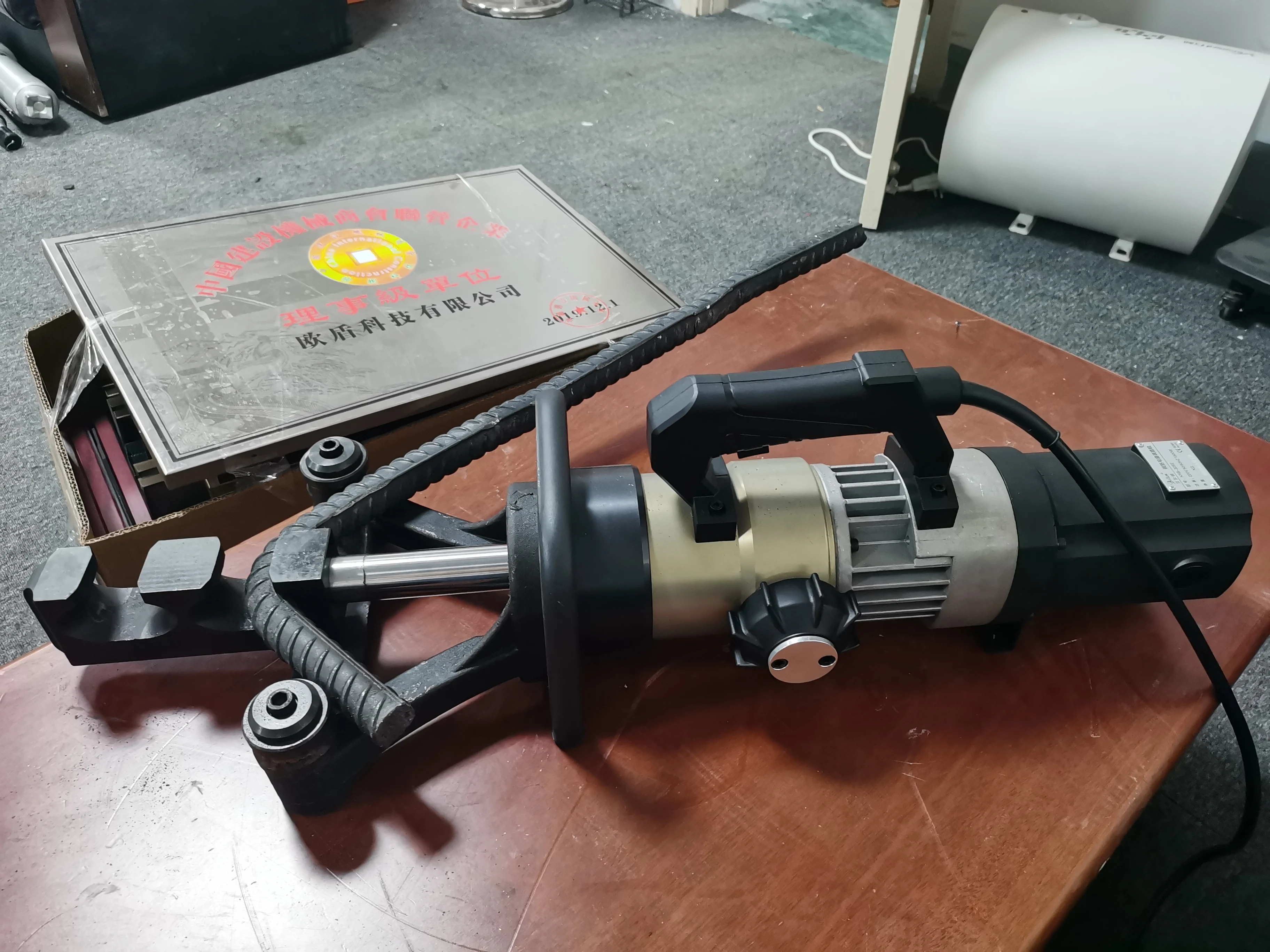 NRB-32SE 25-32 ملم ثني حديد التسليح الفولاذي ذو الخطاف المزدوج المحمول