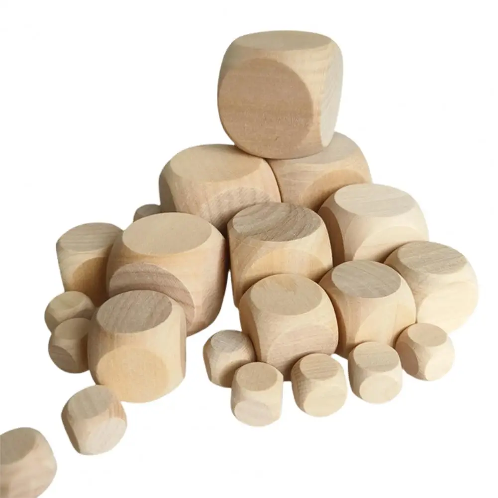 Dadi in legno fai da te Set di dadi in legno per pittura a mano fai da te Oggetti di scena notturni da gioco 5 pezzi Cubi a blocchi resistenti a sei facce ad angolo Notte di gioco