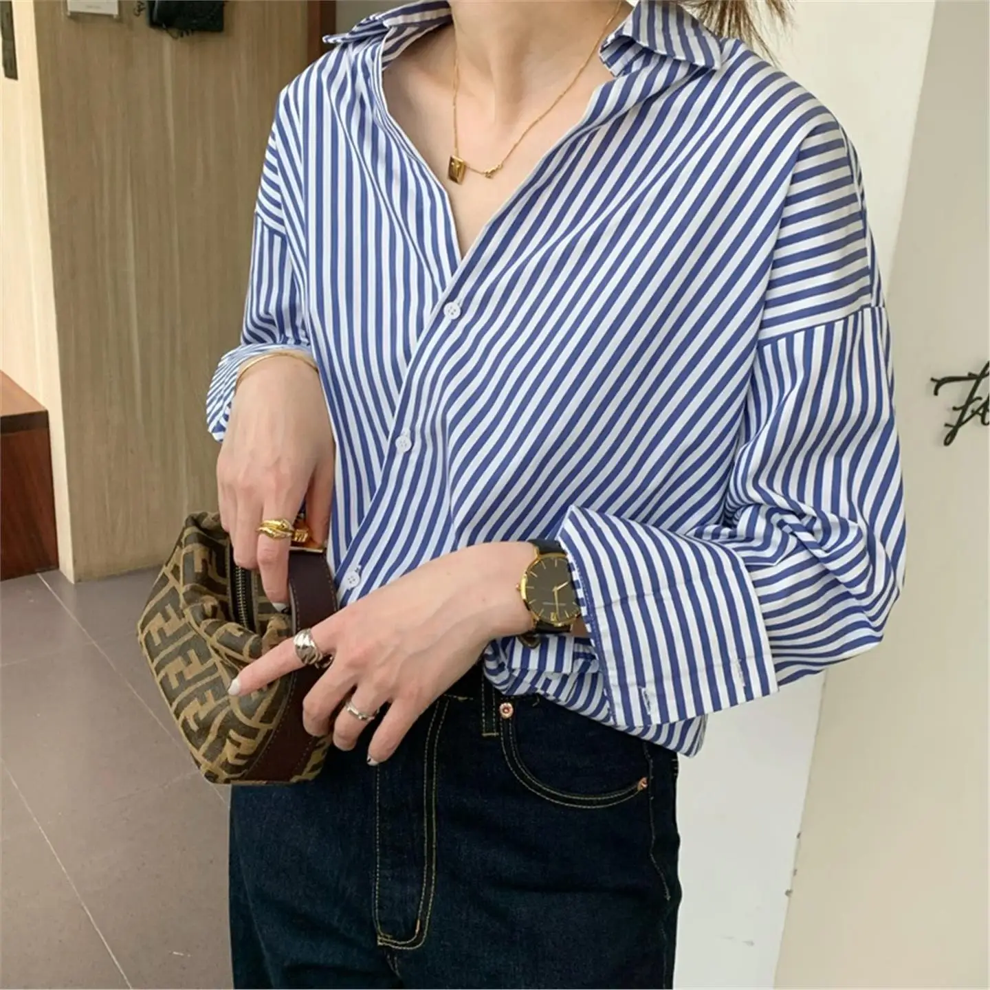 

Loose Striped Shirt Button up Hong Kong Style Top Versatile Oversize Vintage Design Women's Long Sleeve V-Neck Thin Fabric