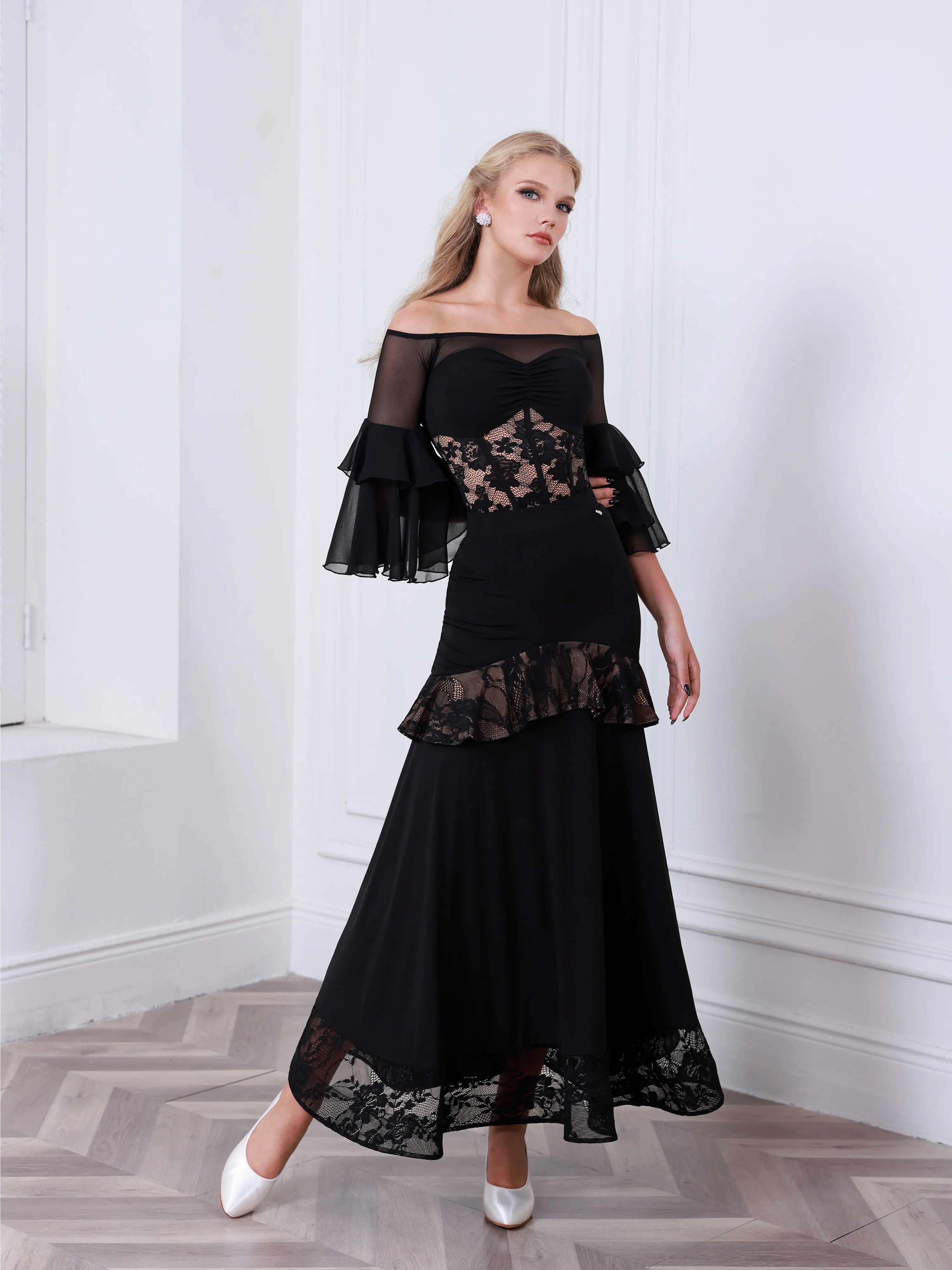 Sukienka do tańca latynoamerykańskiego dla kobiet z odkrytymi ramionami, suknia balowa do eleganckiego walca i treningów modernu.