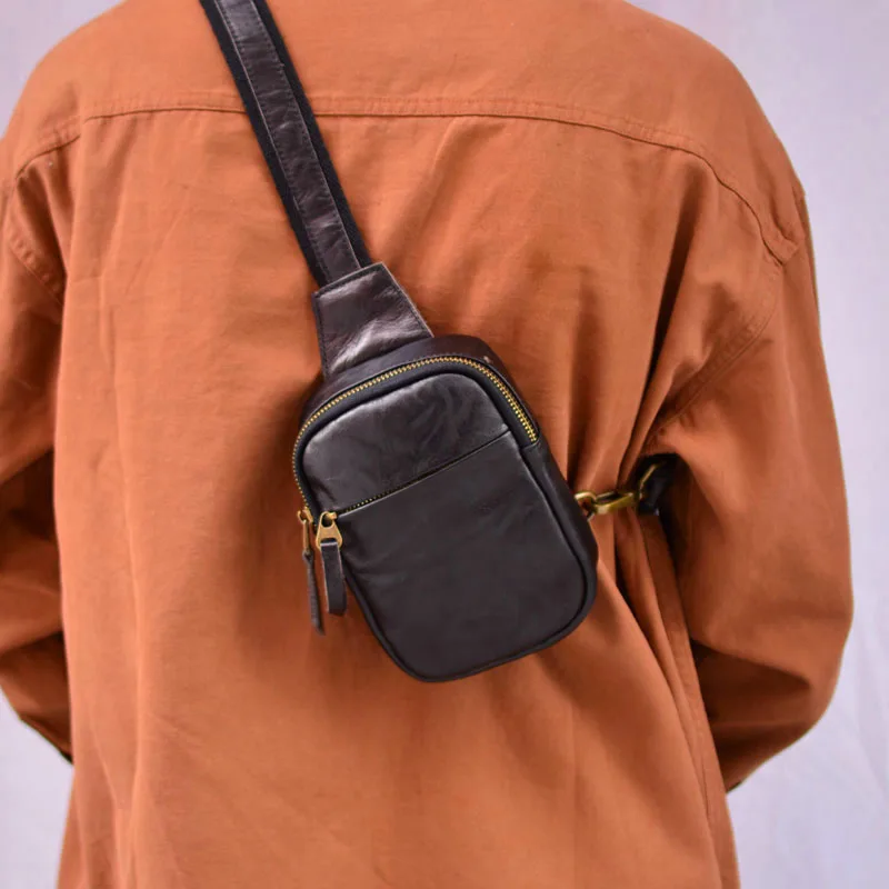 AETOO Crossbody bag Retro men\'s sports chest bag mobile phone bag small satchel commuting day casual mini backpack trend