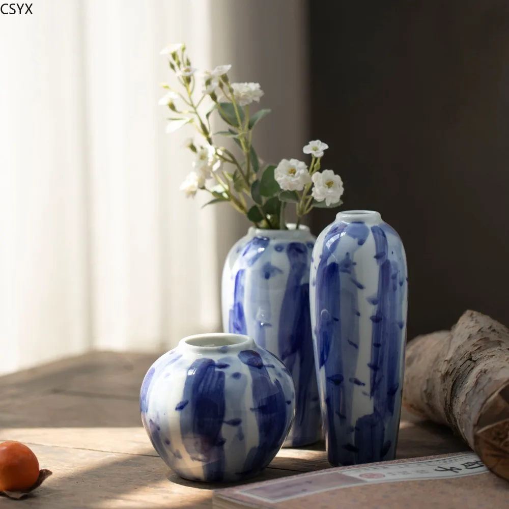 New Chinese Ceramic Vase Display Cabinet Hand-painted Blue and White Small Ceramic Pot Living Room Study Desktop Decoration