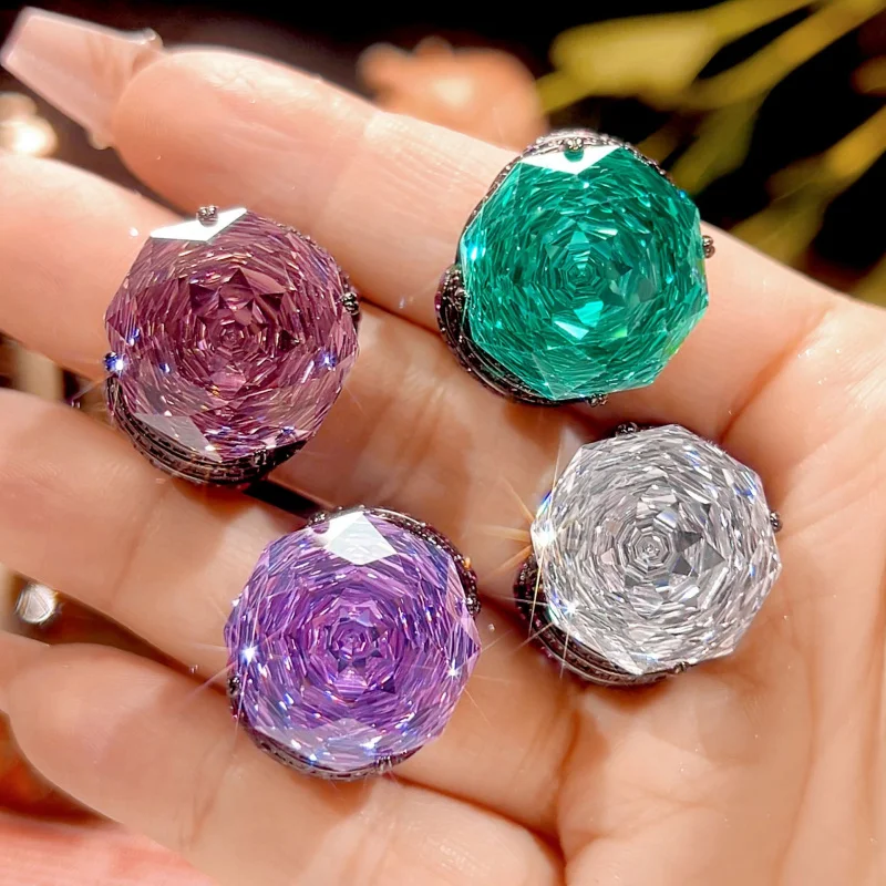 

New popular jewelry: gold-plated copper base, rose-cut colored gemstone, black gold, light luxury ring for women, 18mm