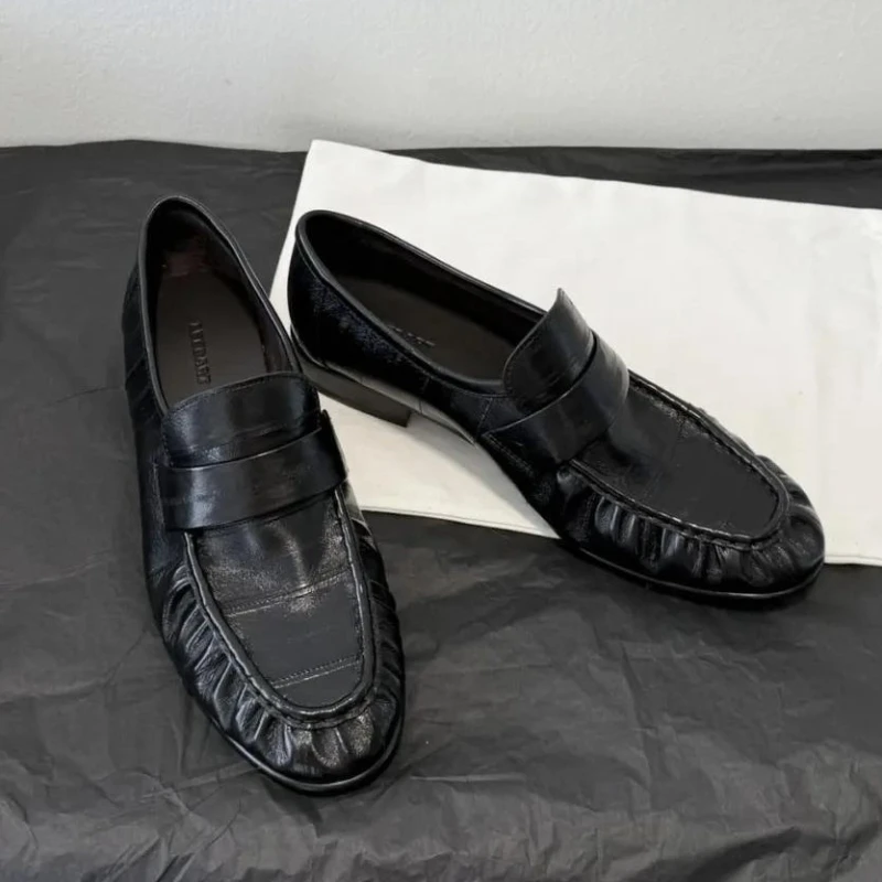 

CICIYANG Women's Retro Loafers 2026 New Commute Pleated Shallow Mouth Low-heeled High Heels Slip-on Spring Female Shoes