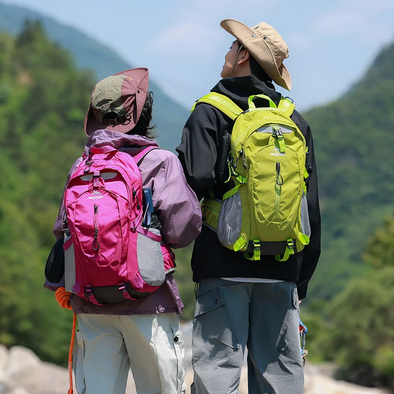 

Large Capacity Hiking Backpack for Men Women, Lightweight Professional Outdoor Travel Rucksack for Climbing Camping Sports Trip