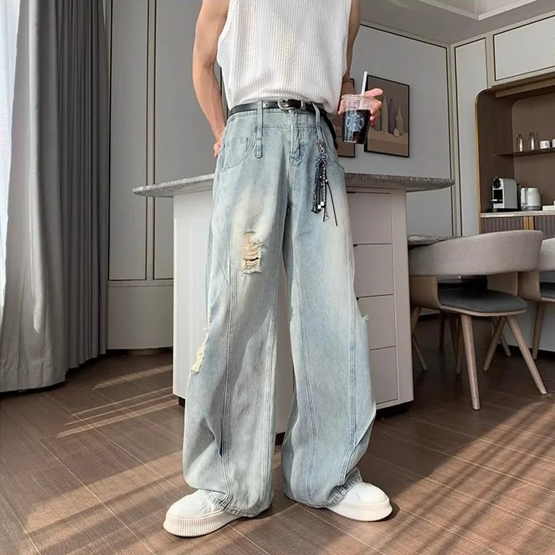 Jeans Scimitar Vintage [Vintage Washed] untuk Pria |   Celana Panjang Biru Muda Model Wide-Leg dengan Detail Kancing, Ca