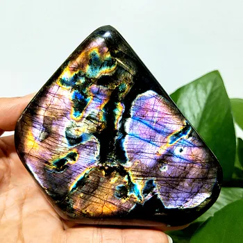 Naturalny Kamień Finlandzki Kolorowy Jasny Labradoryt Kryształ Nieregularny Kształt Magia Medytacja Energia Feng Shui Kryształ Dekoracja Pokoju