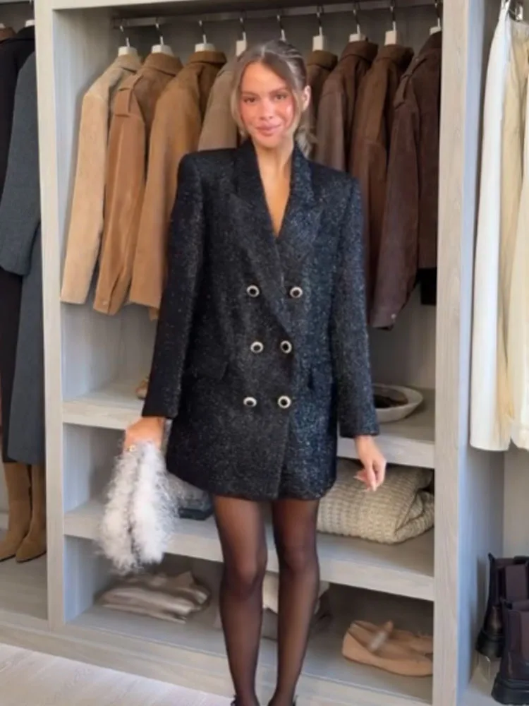 

HH Women 2025 New Fashion Versatile Lapel Double-Breasted Metallic Thread Blazer Female Temperament Shoulder Pad Simple Jacket