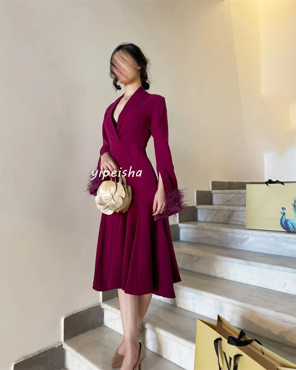 Customized Formal Classic Jersey Feather Pleat A-line V-neck Knee Length Dresses Flouncing Evening Dresses Sizes Available