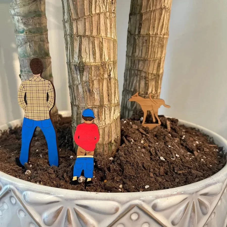 Fun Potted Wood Mini Card Father Son Dog Garden Home Flower Pot Decoration Garden Decoration