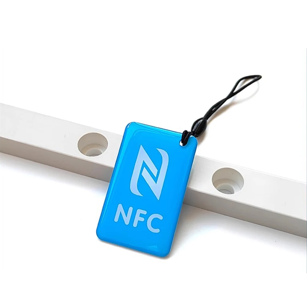 NFC 드롭 접착 카드 에폭시 스마트 카드 ISO14443A 13.56MHz NXP NTAG213 칩 방수 라벨 RFID HF 스마트 전자 태그 20개