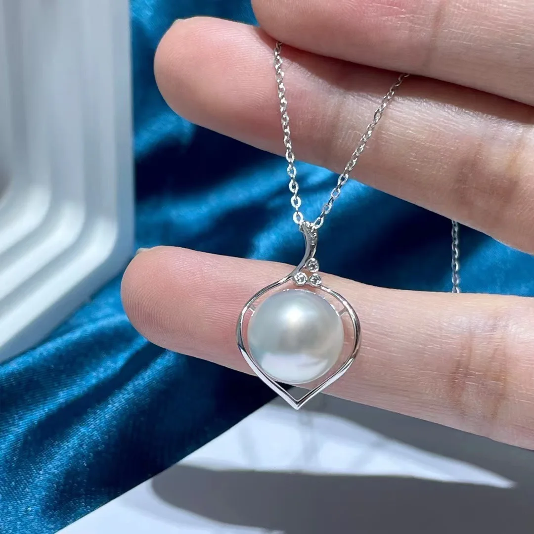 

Exquisite Pearl Pendant AAAA11-12mm Natural Japanese White Round Pearl Pendant Necklace 18inch -18K/AU750 White Gold