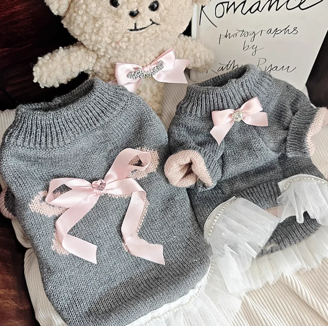 

Princess-Style Pink Bow-Shaped Rhinestone Pet Sweater White Puffy Skirt Warm Winter Dog Dress